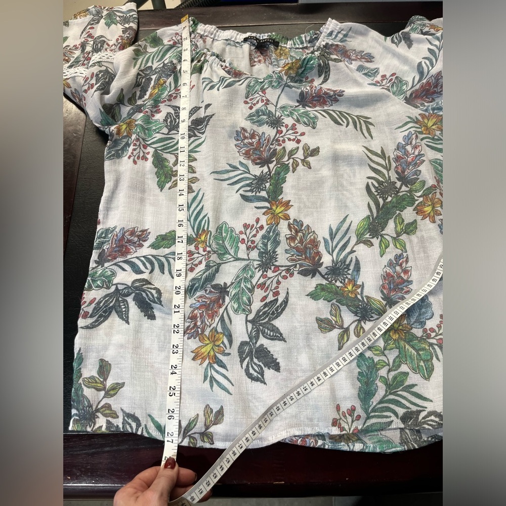 Zac & Rachel floral blouse size large - Picture 8 of 8
